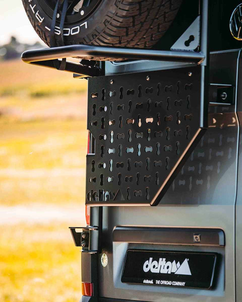 delta4x4_hecktrager_lochplatte_traegerplatte.jpg