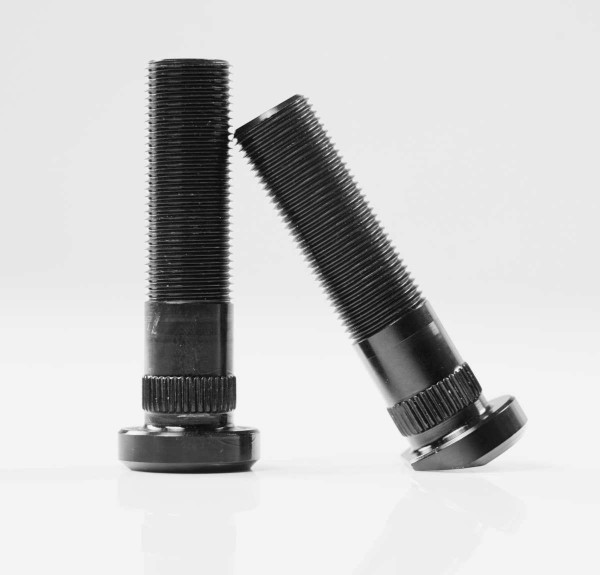 Radstehbolzen HA M18x1,5x96